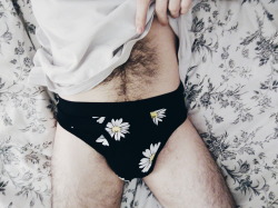 thedeerinthebasement:  Boys in floral underwear,