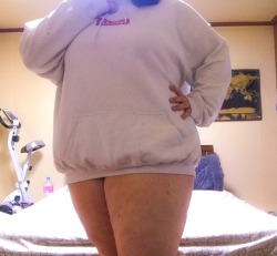 allofmynaughtyneeds:  Even in a sweater,