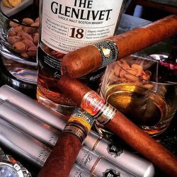 gentlemansessentials:  Rum & Cigars 
