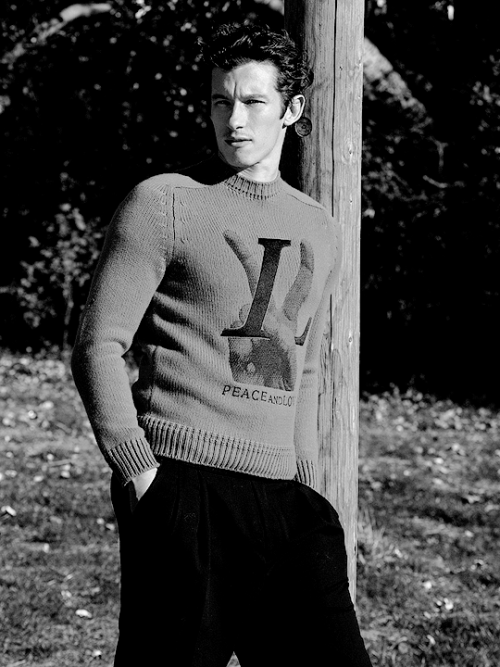 callum turner photographed by justin campbell for flaunt, november 2018 