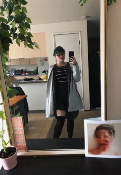 flavoredcats:a selfie &amp; a full body pic from today’s Look™️