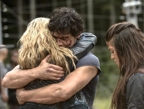 Eliza Taylor & Bob Morley 0a29791e4bd12e66a245cc17012b769a36cf41a9