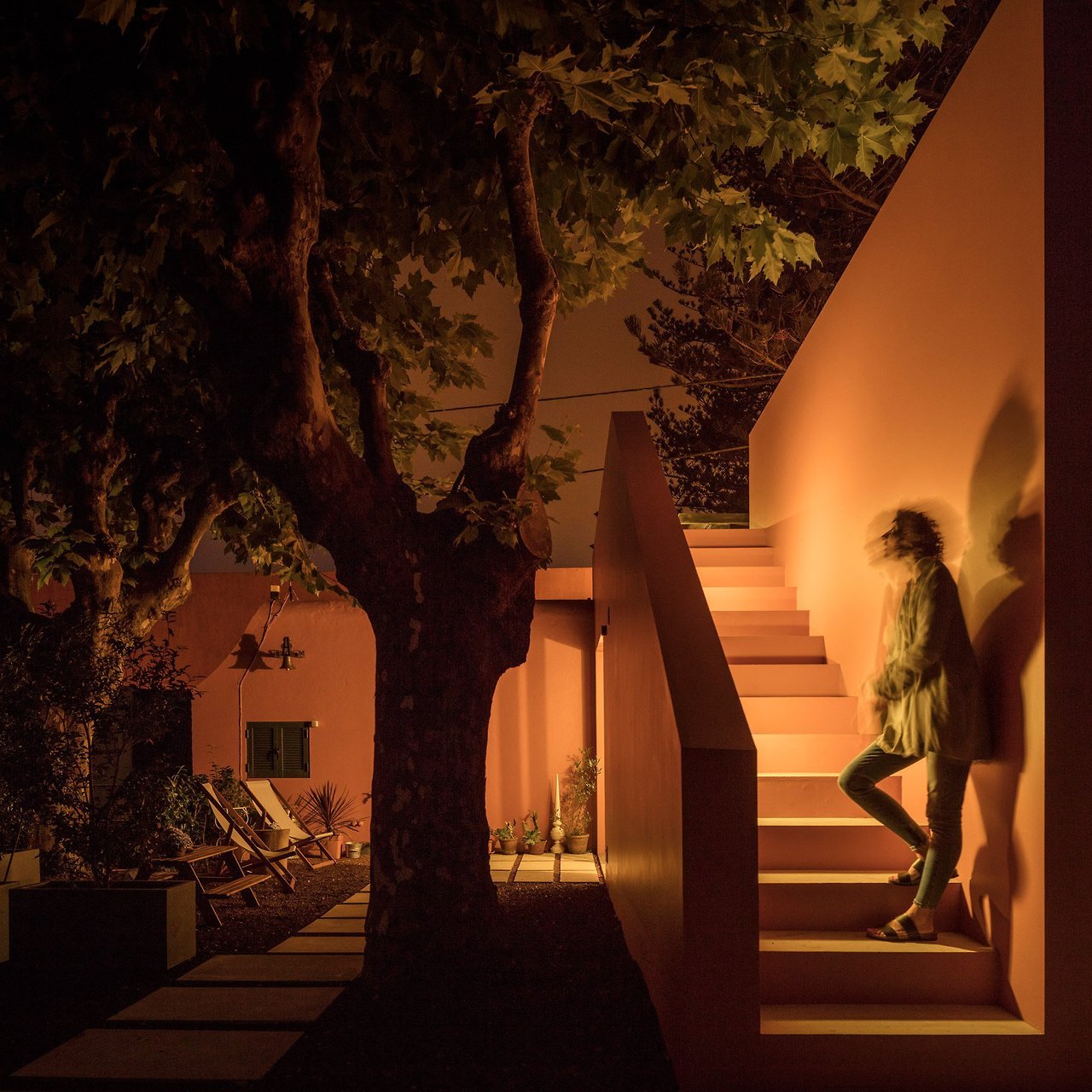 remash:pink house ~ mezzo atelier | photos © fernando guerra