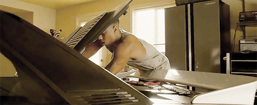 splderwoman:Michael B. Jordan as Johnny Storm in the ‘Fantastic 4’ trailer. 