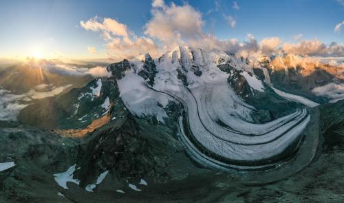 amazinglybeautifulphotography: Trying to capture the whole beauty of the Bernina group in Switzerlan