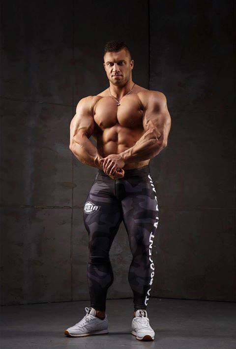 muscular guys, bodybuilders and my states of soul.