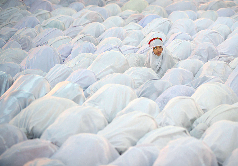 polychelles:  Bahrain juxtaposition by Isa Ebrahim, 2011