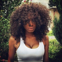 blacknaturals:  ♕ long hair - don’t care