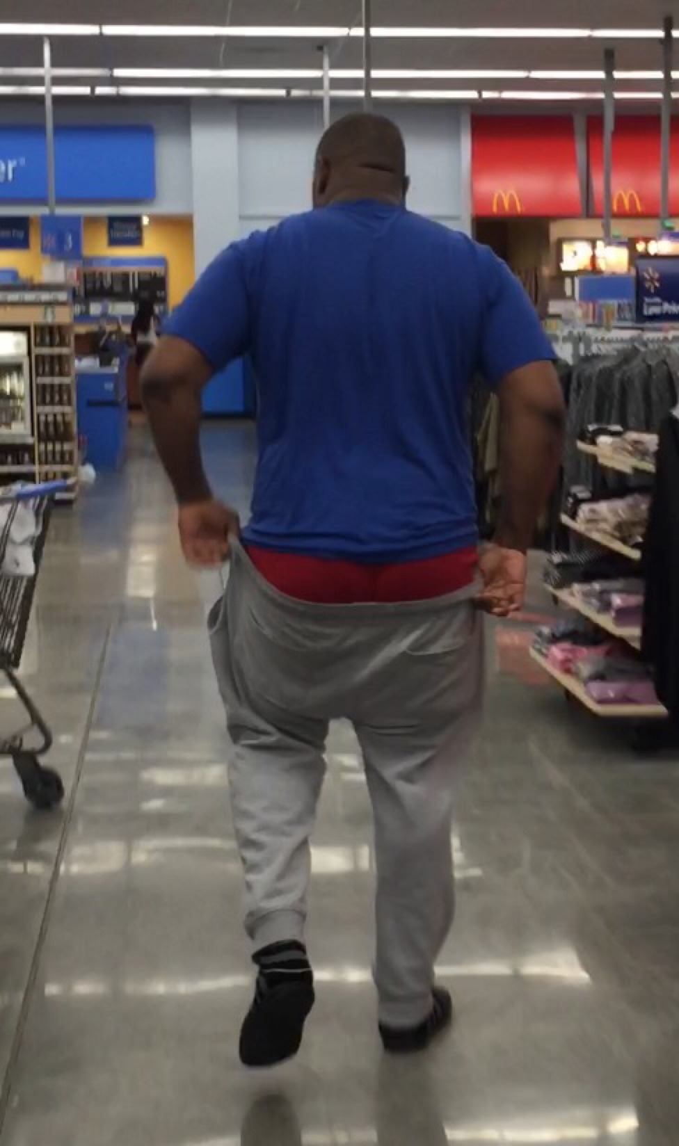 midwest-brotha:  tmckenzie85:  Thick dude showing red undies in ATL Walmart 😍👍🏾😘