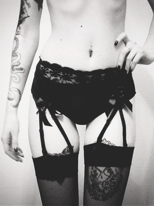 sinners-club:  ♠ come and sin? ♠