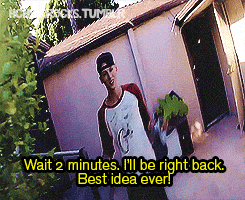 hchickrocks:  Kells becomes one with a leaf…like Avatar. 