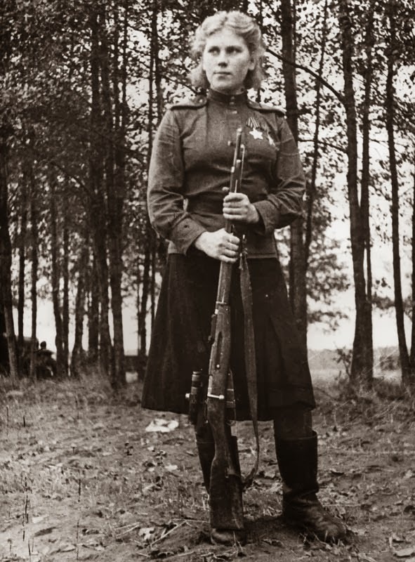 ultimate-world-war-ii: Smart, beautiful and deadly, 19 year old Russian sniper Roza