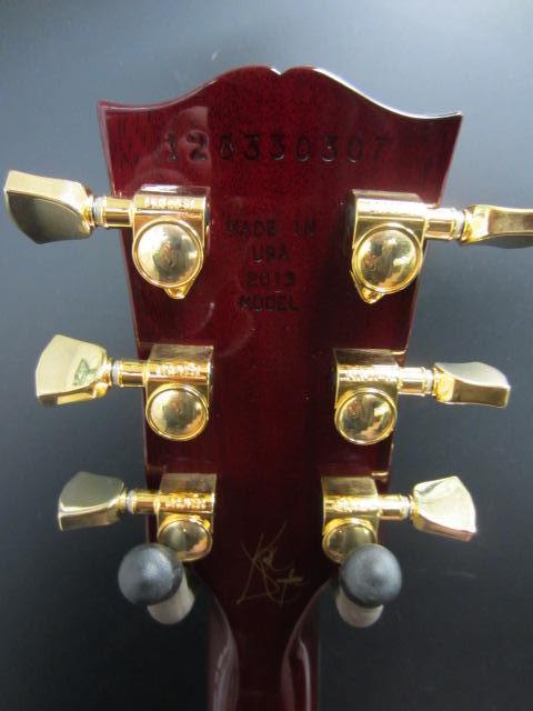 samashmusic:  Used Guitar Of The Day Gibson Captain Kirk Douglas SG —- http://ow.ly/CkrGG