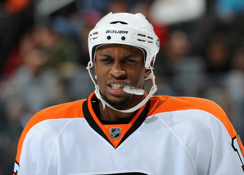 lagonegirl:  psy-fucked: 4mysquad:    WAYNE SIMMONDS NAMED NHL FIRST STAR OF THE WEEK     Wayne Simmonds is the second black player to win #NHLAllStar MVP. Grant Fuhr (1986) was the first.     Wayne Simmonds grew up in Canada, but his NHL career has been