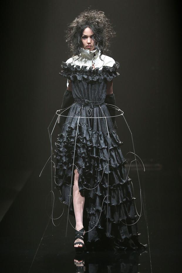 poisoned-apple:  - ALICE AUAA // Fall-winter 2013-2014 - 