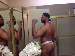 Jewishpapi:  Wanna Sniff This Y-String Thong?