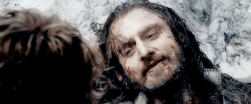 nervouspearl:“So this is the hobbit?”
