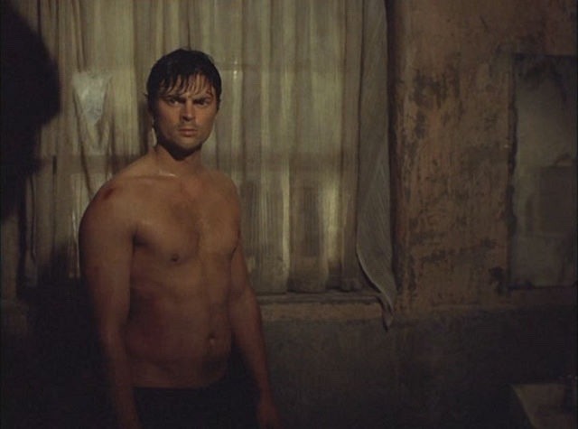 totally-naked-male-celebrities:  Karl urban shirtless!! 