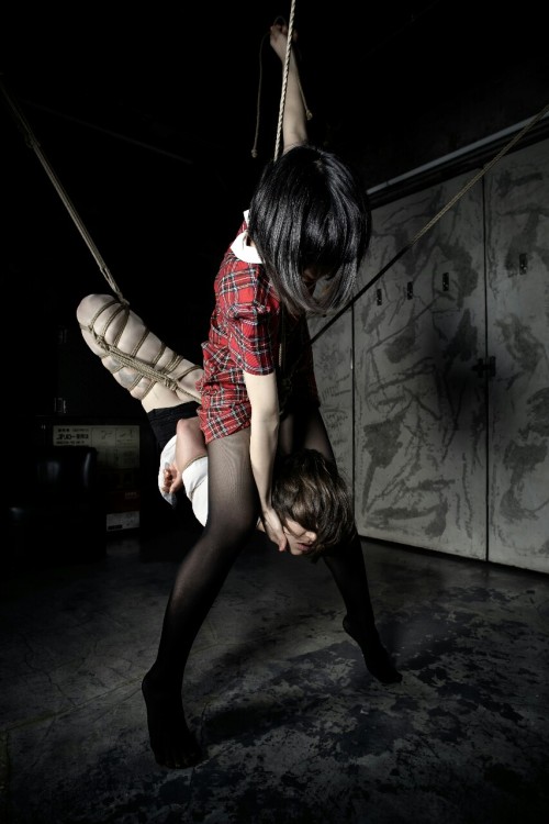 bdsmgeek:  evilthell:  My rope and photo, more at http://evilthell.com  Toy.