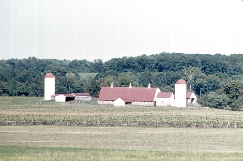 Farmstead, Adams County, Pennsylvania, 1972.Not really part of the touristic &ldquo;Pennsylvania Dut