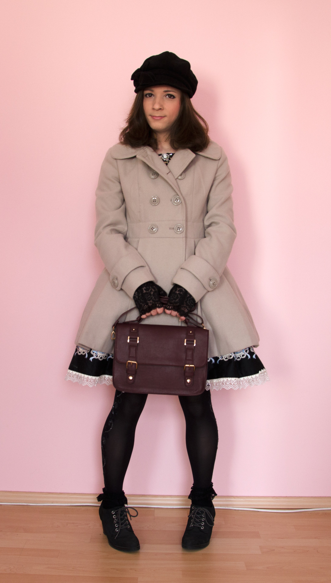 four-pink-walls:Today I’m going to visit a dear friend in Linz to spend some time