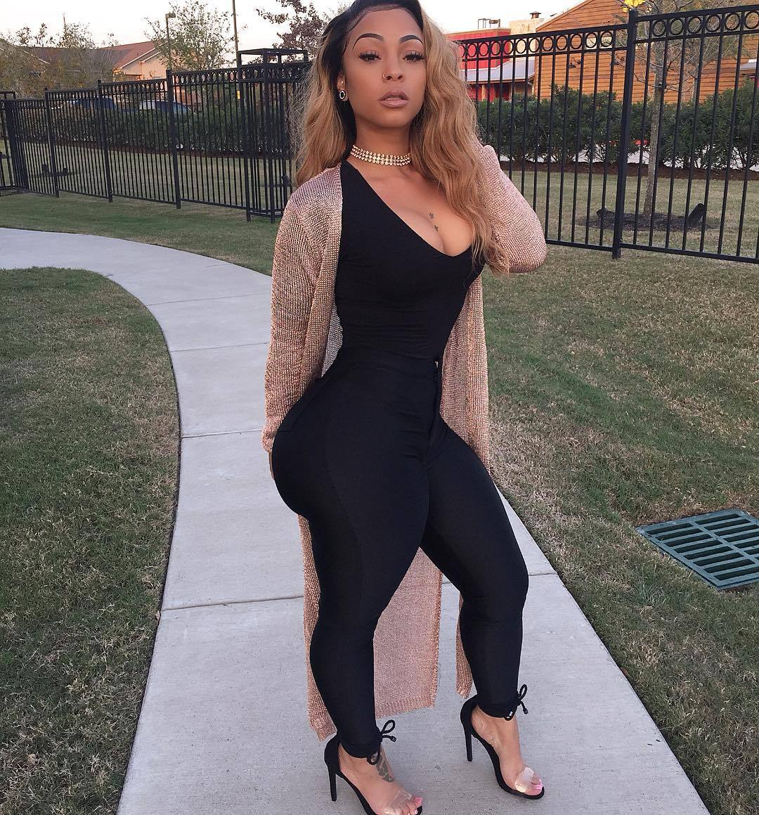 ionlypostfire:  missmercedesmorr 😋😍❤🍑  THAT ASS IS LIKE WHOA!