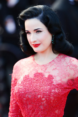 suicideblonde:  Dita Von Teese (in Elie Saab)