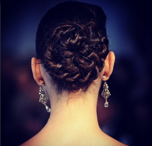 On this Wedding Wednesday, we&rsquo;re attempting to recreate this hairstyle by Kerastase from our F