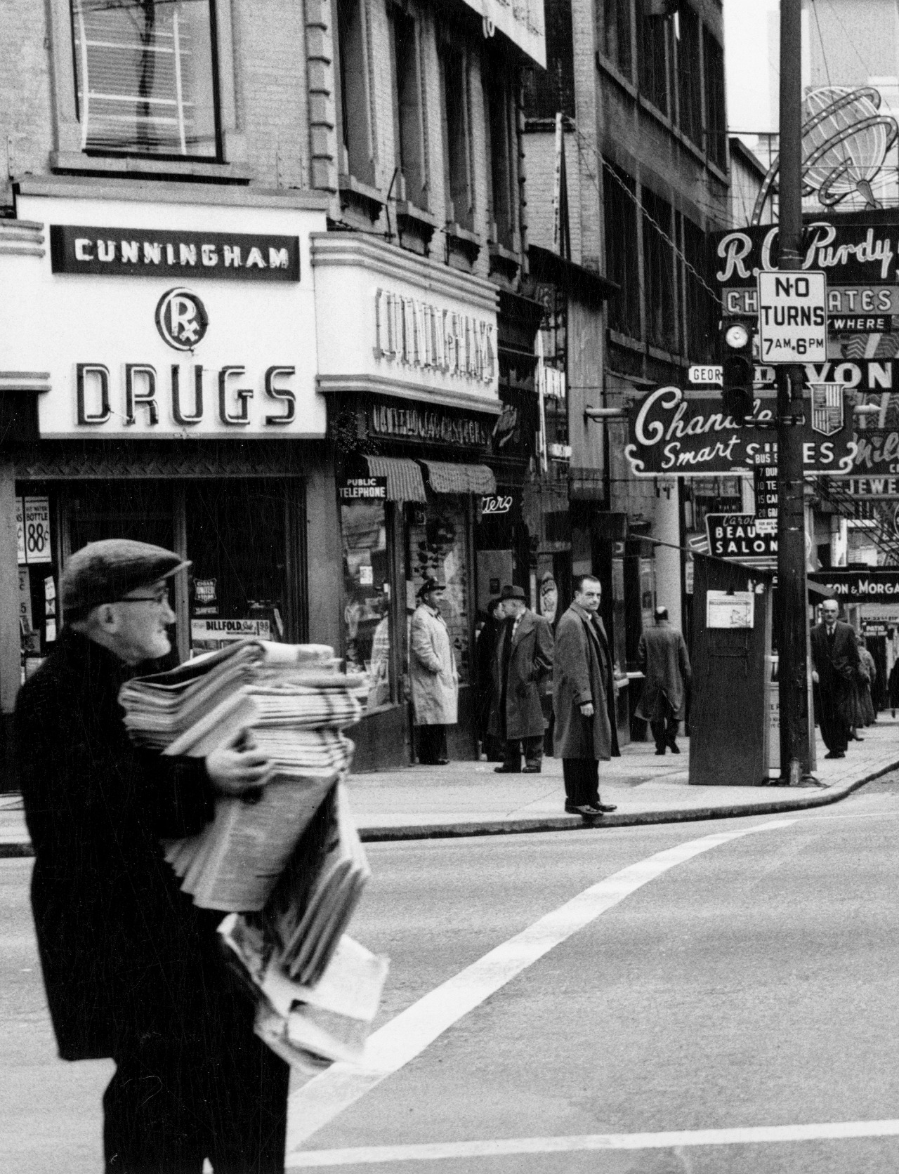 pasttensevancouver:  Granville and Georgia, 1955 Hi rez/full image. Source: Vancouver