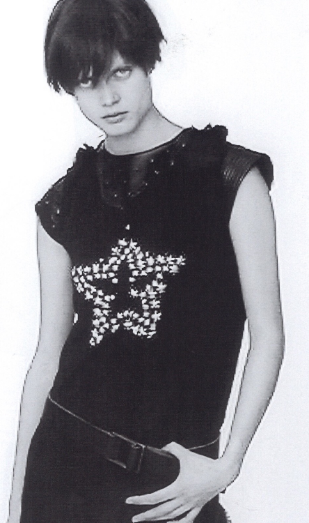vodis:Malgosia Bela shot by Paolo Roversi for mixt(e) magazine 2000