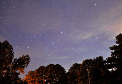 whismical:photo of the early morning sky before the sun started to rise