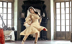 Jagaave saari raina, nigode do naina. Nigode naina. Churaaye chaina, Jagaavein saari raina