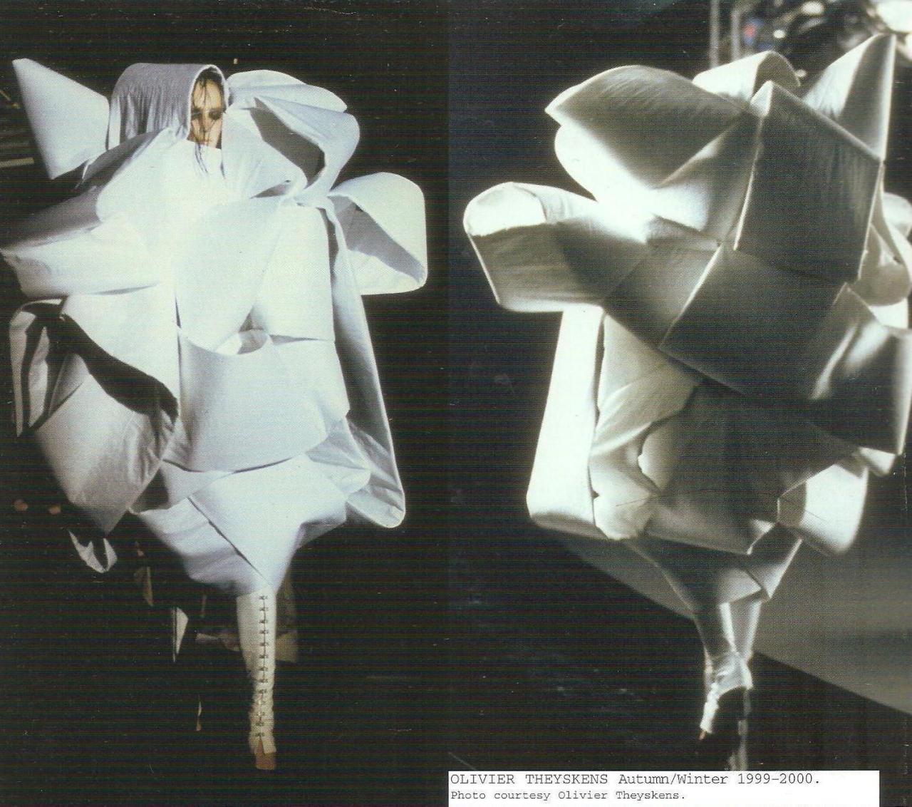 dekonstruktivisme:  Olivier Theyskens autumn—winter 1999—00.For the Winter of