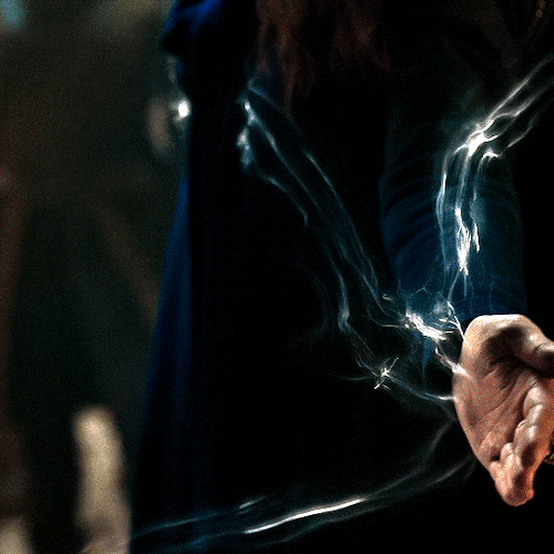 dailytvwomen: Rosamund Pike as Moiraine Damodred — in The Wheel of time 1.04 “The D