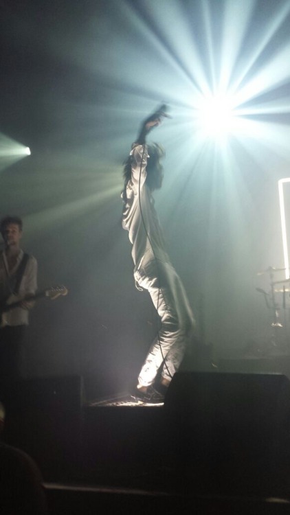 mattyhealysigh:  F R A N K F U R T // 10.9.14  (Via my friend Andrea @punkrocksashton on Twitter)