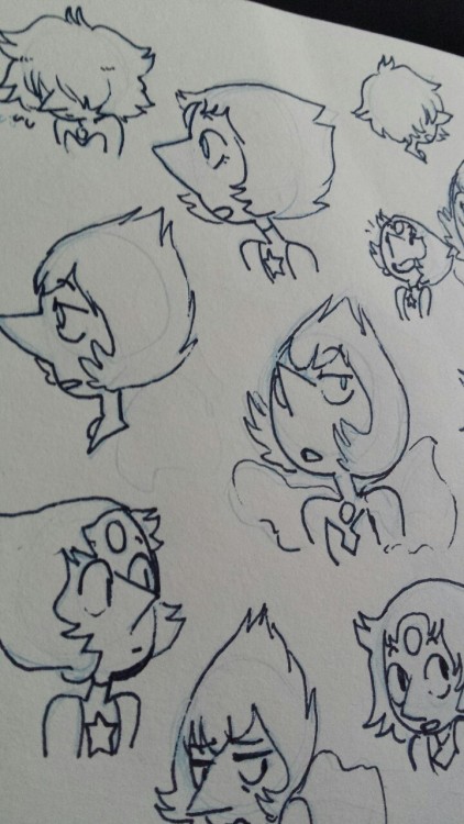 tryingmomentarily:  Bunch o pearls 