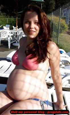  More pregnant videos and photos:  Horny