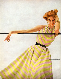 theniftyfifties:  Jean Patchett for the Simplicity