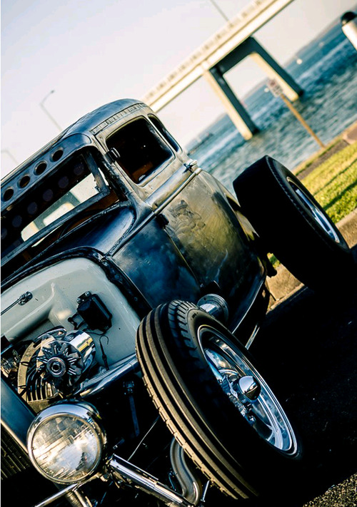 girls-n-cars:  > > girls-n-cars < < 