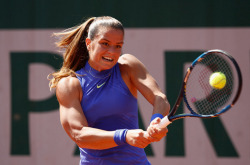 your-loving-rey:MARIA SAKKARIThere’s something about female tennis players and their pumped up muscles. This girl is Jacked!!