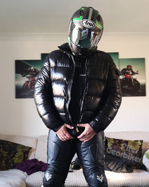 friskygearbiker: When it’s cold outside and you just have the perfect solution #fifergearbiker