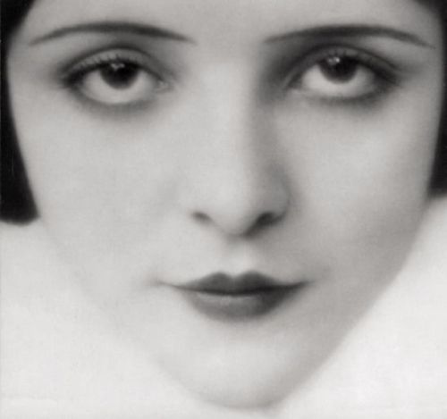 Emil Otto Hoppé –Mona Maris, UFA Studio actress, Berlin, 1929 (NPG)