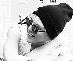 jiyoong-blog:  Jiyong being cute at KCON 