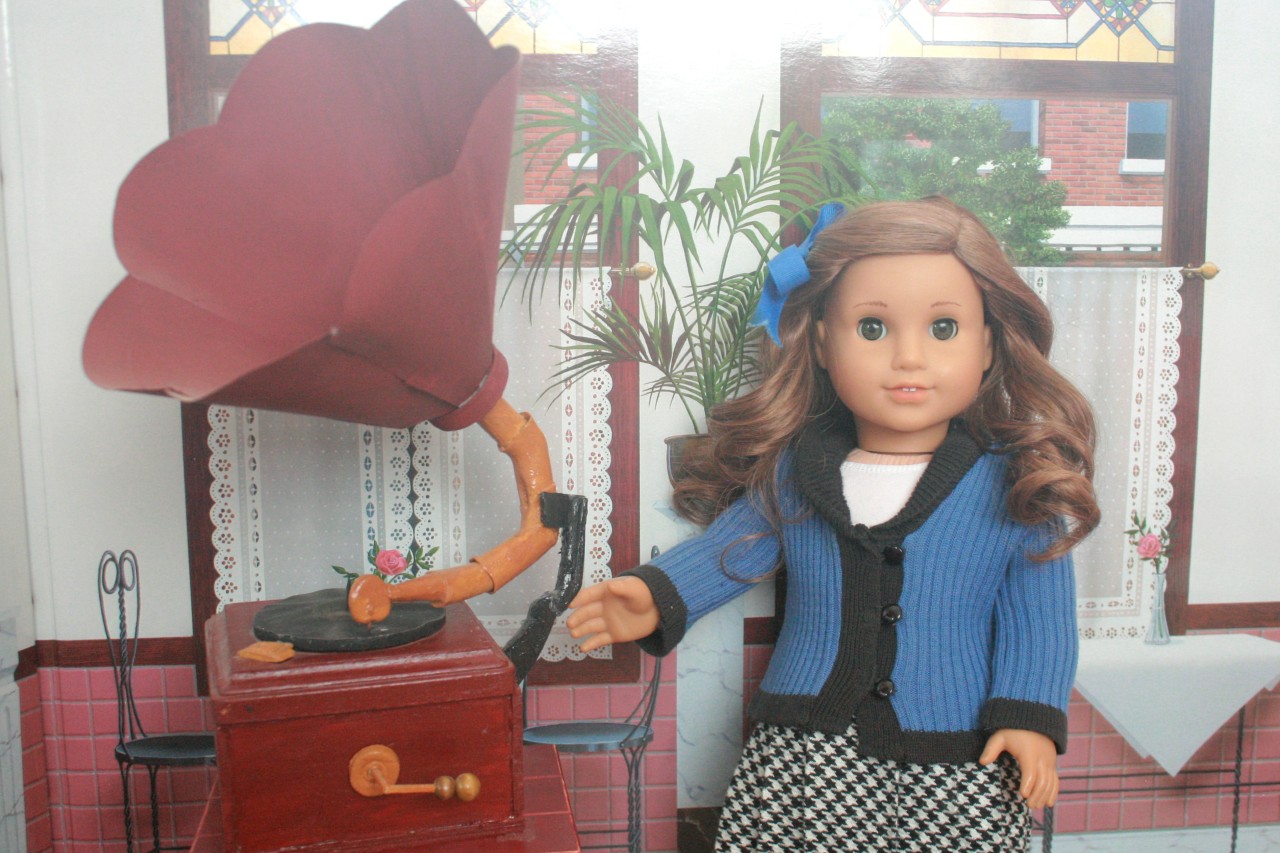 American Girl Doll Rebecca's Phonograph Music Player Set NEW!! 