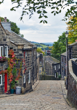 lovingtheuk:  Archetypal Yorkshire (by calderdalefoto)