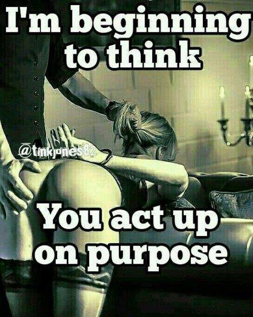 morninglory1:  6stringgig:  missappropriate25:  😈😉  😍😈✔️  😳🔥🌹