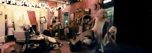 stefon-rneyers: Kristen Wiig and Maddy Ziegler perform Chandelier with Sia at the