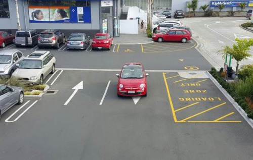 pr1nceshawn:  Some people make parking way more difficult than it needs to be. 