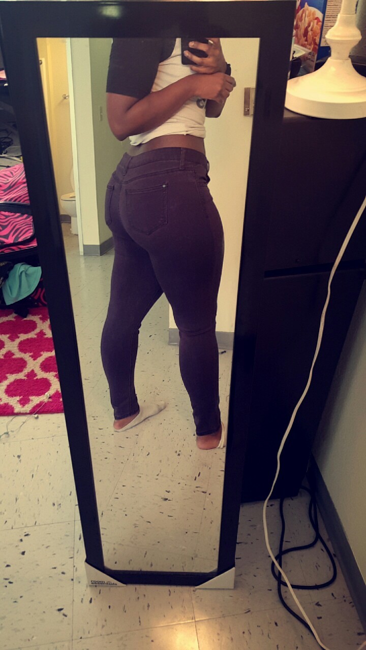 dontforgettheclit:  Hopefully my ass distracts from my lack of fashion sense😟😔
