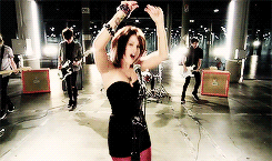 fixed-at-halvo:I don’t wanna dance so don’t you ask me, baby
